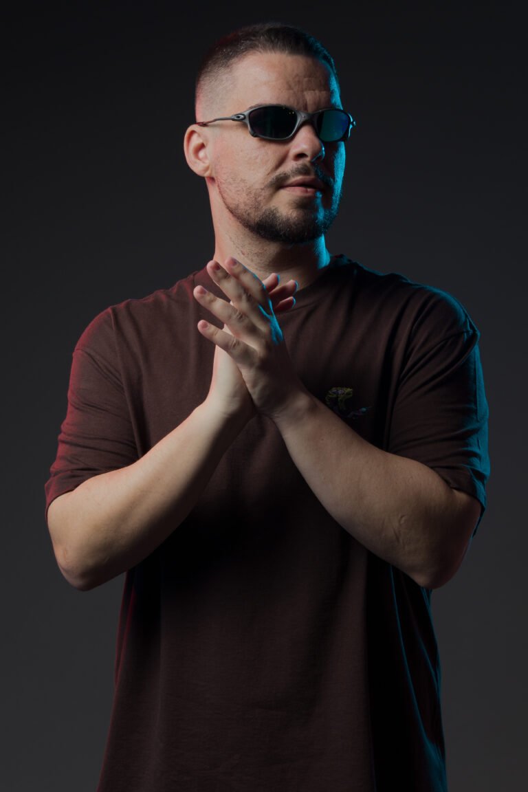 10-01 DANIEL-105