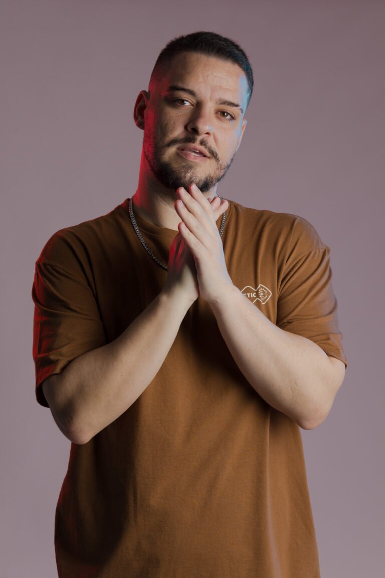 10-01 DANIEL-186